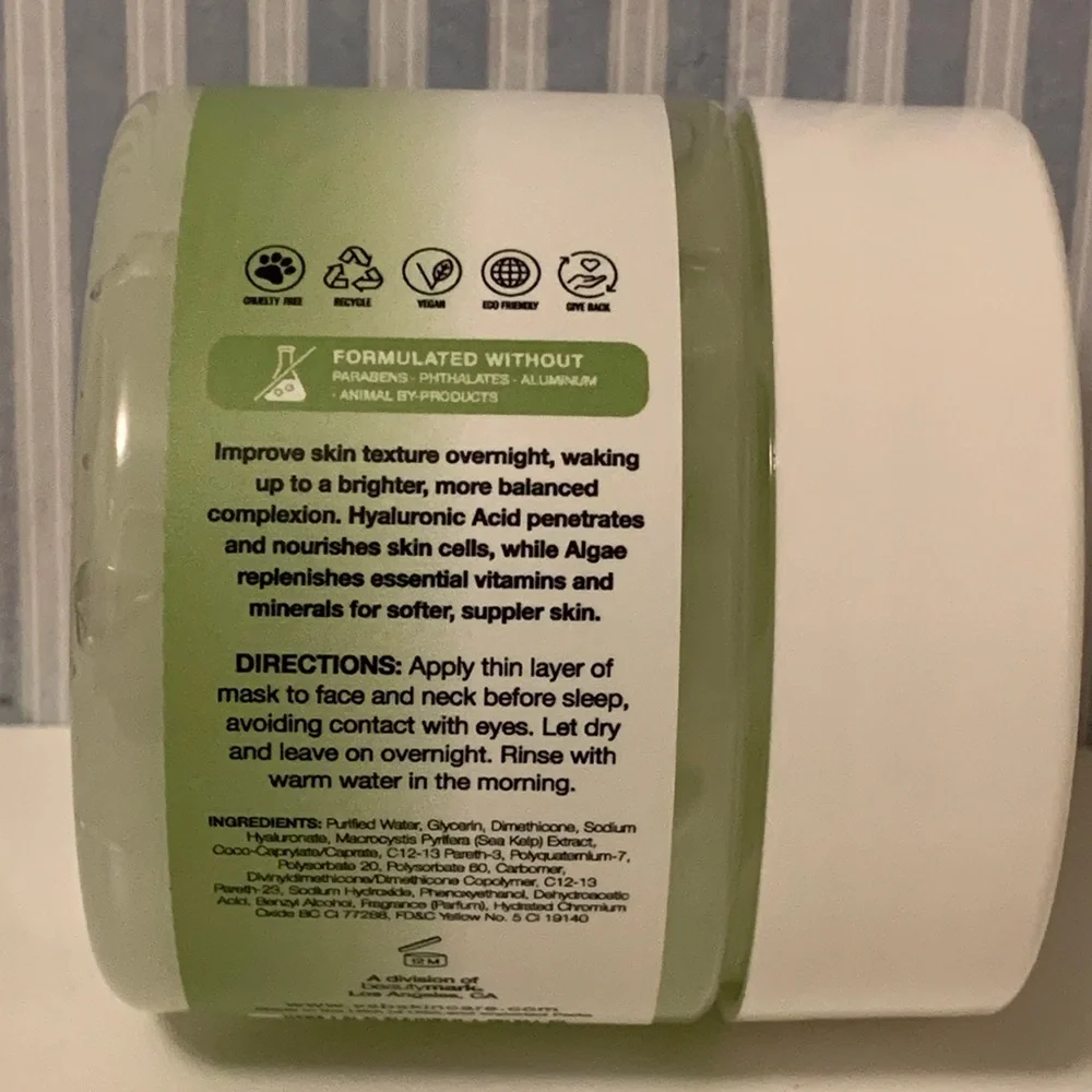 Vitamins and Sea beauty Sea Kelp Hyaluronic Acid Bouncy Sleep Mask Vegan
